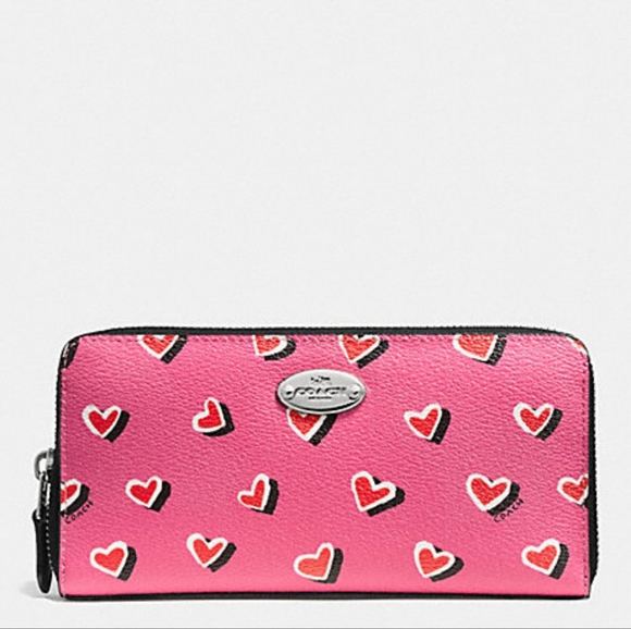 *LAST DAY* COACH Heart wallet Valentine's Day gift - Picture 2 of 4